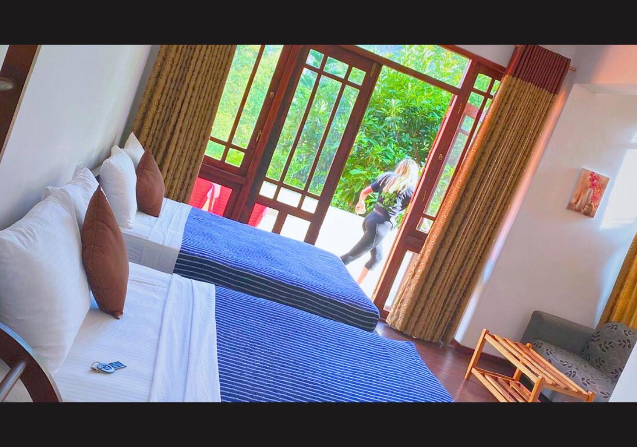 Slightly Chilled Hotel Nallathanniya ภายนอก รูปภาพ