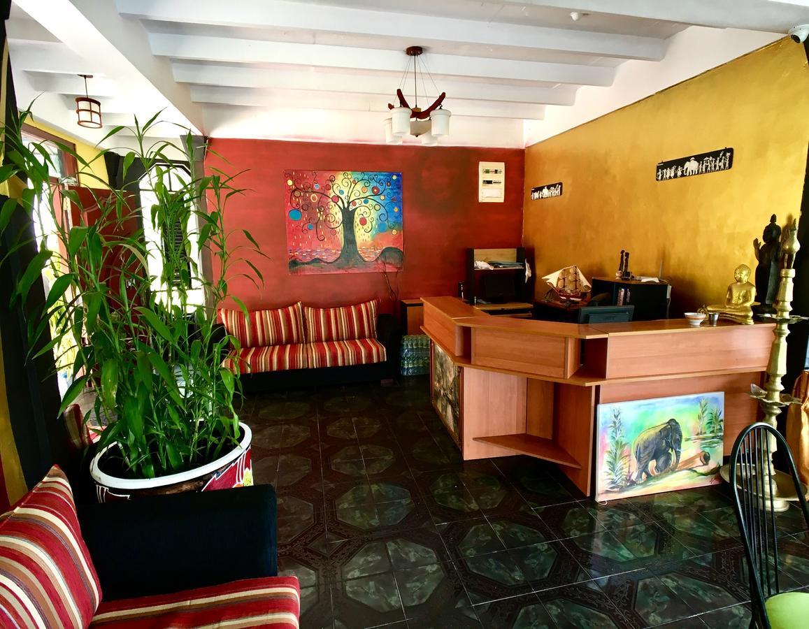 Slightly Chilled Hotel Nallathanniya ภายนอก รูปภาพ