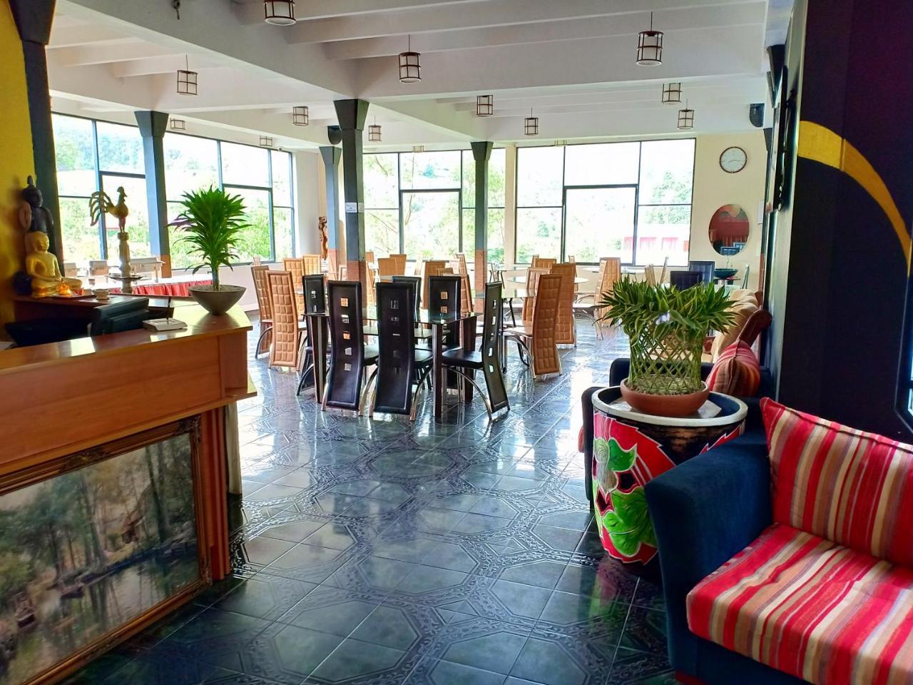 Slightly Chilled Hotel Nallathanniya ภายนอก รูปภาพ