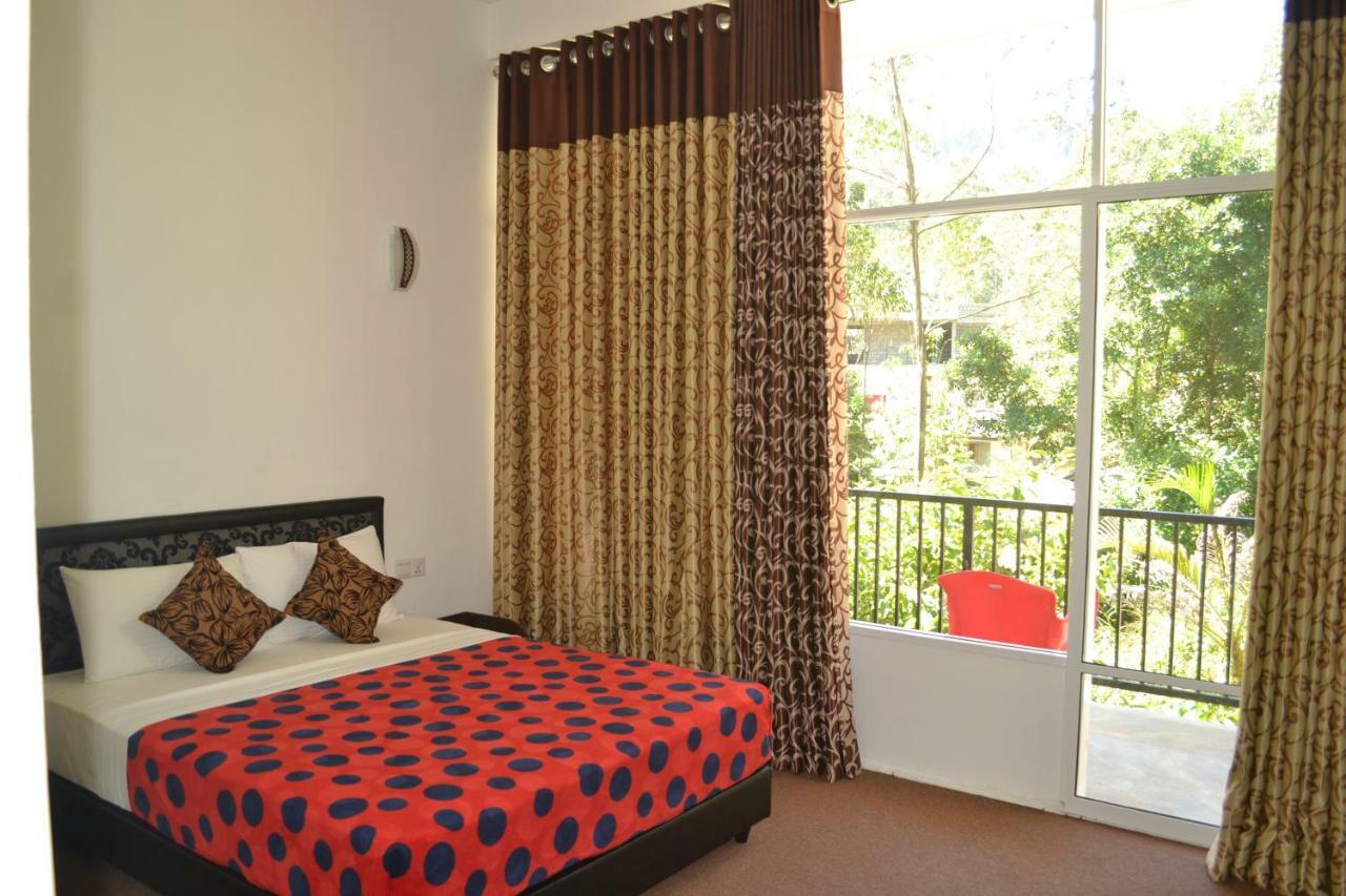 Slightly Chilled Hotel Nallathanniya ภายนอก รูปภาพ